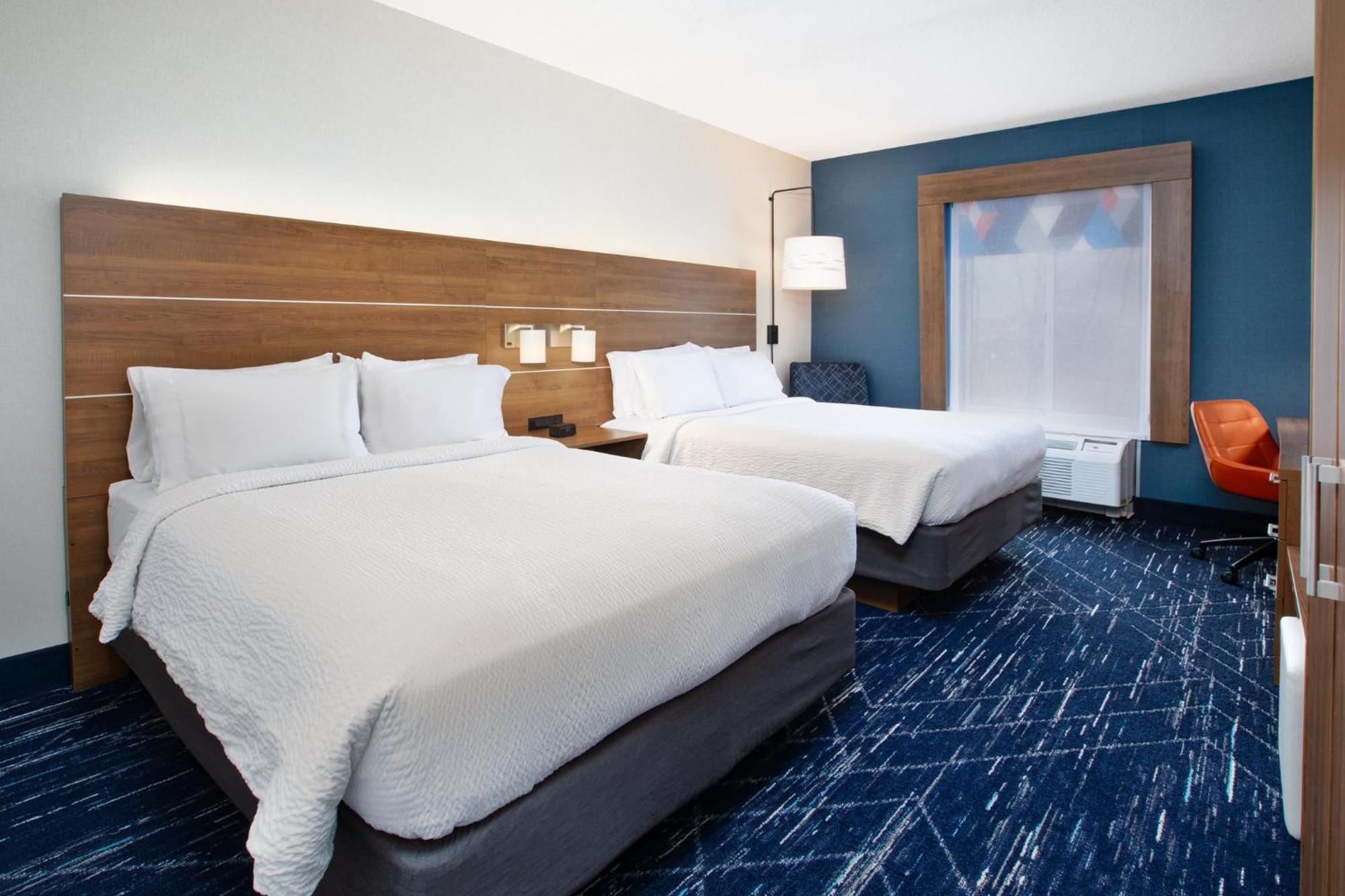 Holiday Inn Express Hotel & Suites Auburn Hills By Ihg Exterior foto