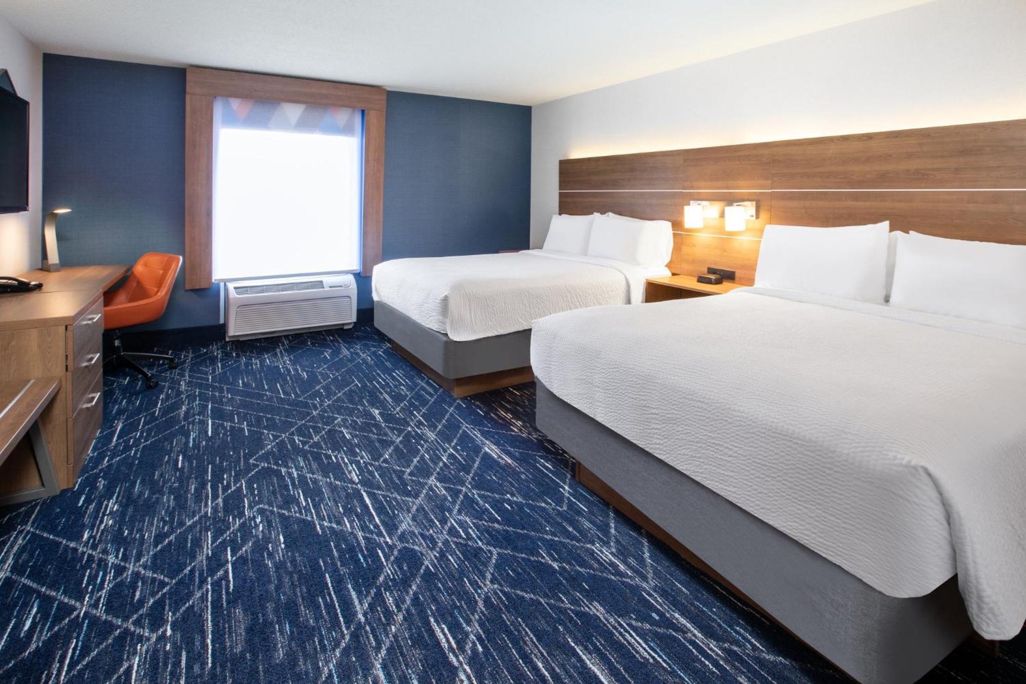Holiday Inn Express Hotel & Suites Auburn Hills By Ihg Exterior foto