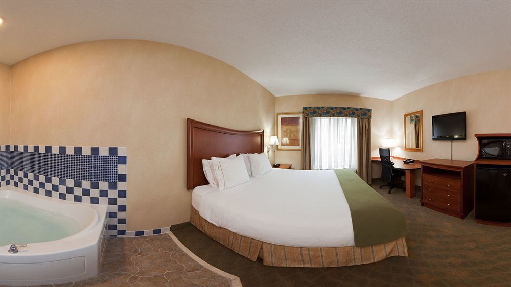 Holiday Inn Express Hotel & Suites Auburn Hills By Ihg Exterior foto